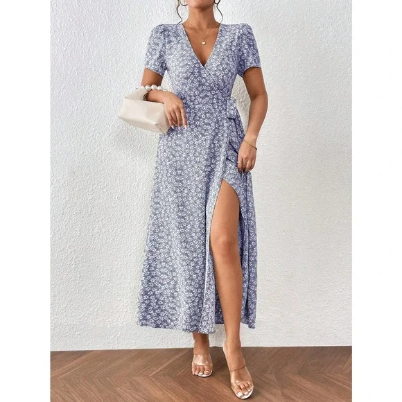 🌟 Frenchy Ditsy Floral Print Knot Side Wrap Dress - Picture 10 of 11
